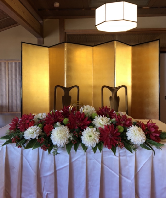 【和モダン冬】芝とうふ屋うかいテーブル装花