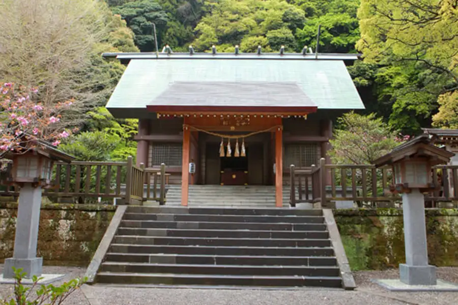 安房神社